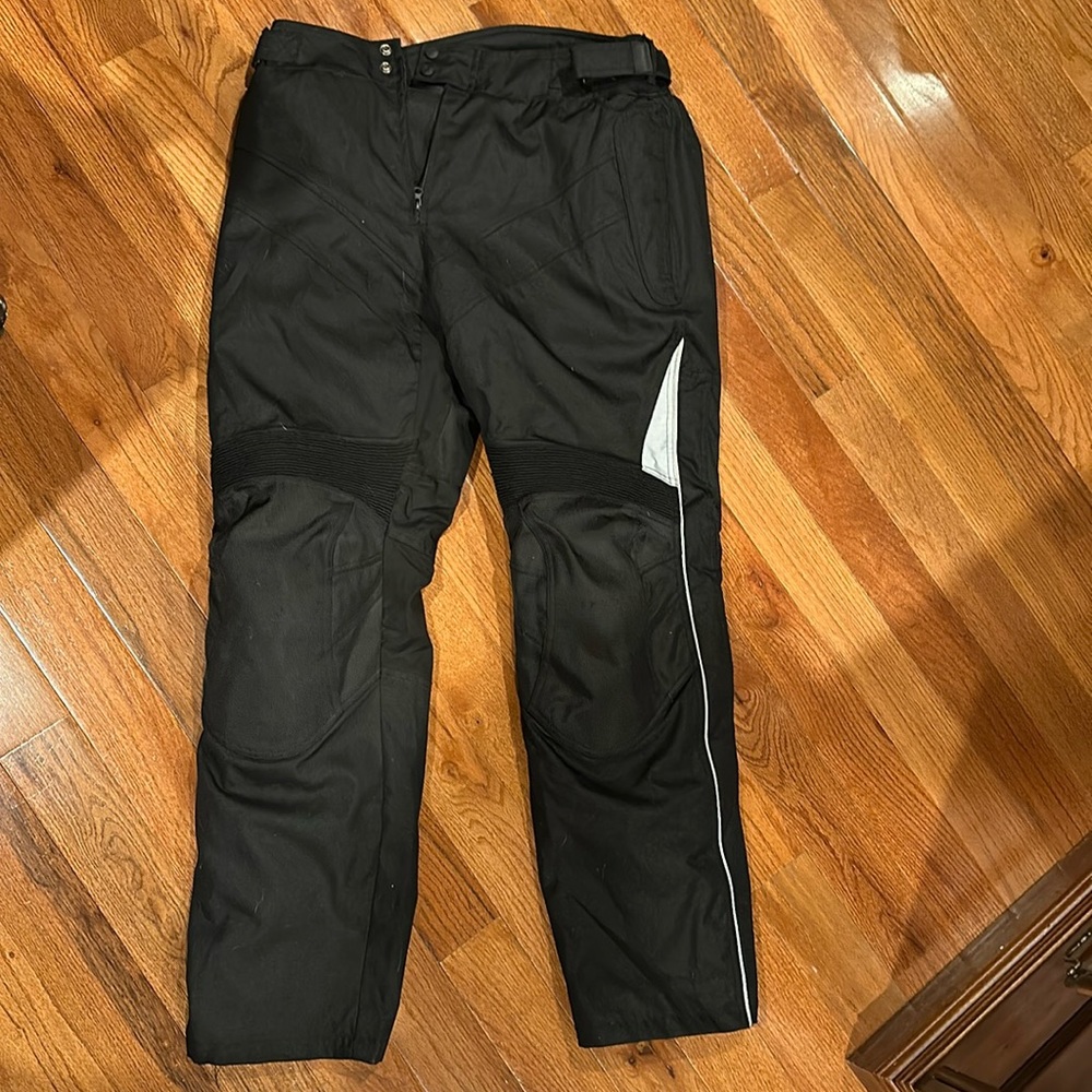Men’s padded motorcycle pants.
